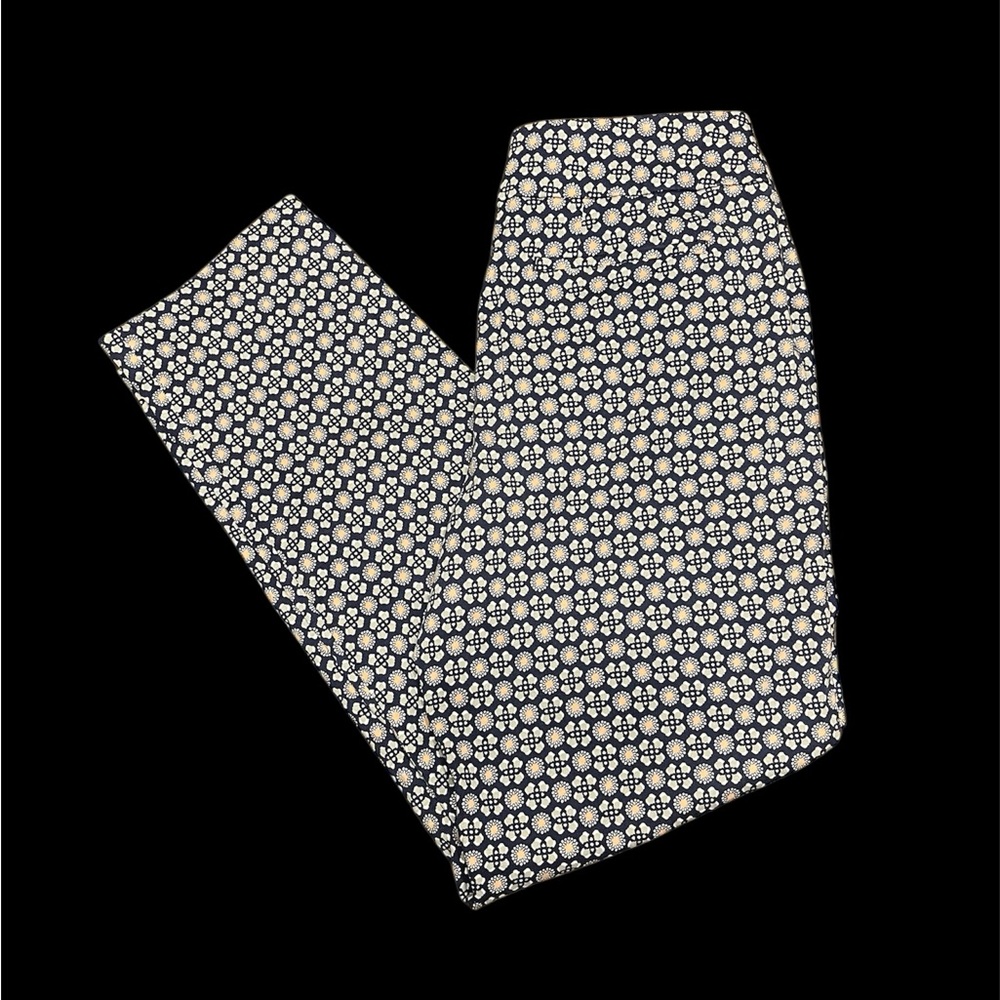 Zac & Rachel Navy and Cream Patterned Cropped Pants